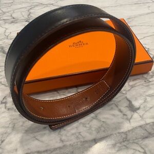 ♦️Sold♦️Womens Hermes Reversible Brown/Black Leather Belt with Contrast Stitch